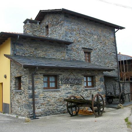 Casa De Aldea Los Glayus Luarca Quarto foto